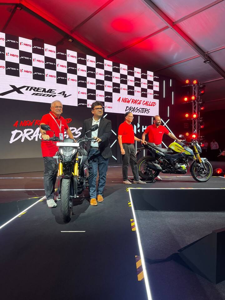 इस बाइक का मुकाबला अपने सेगमेंट में टीवीएस अपाचे आरटीआर 160आर, बजाज पल्सर N160 जैसी बाइकों से होगा.