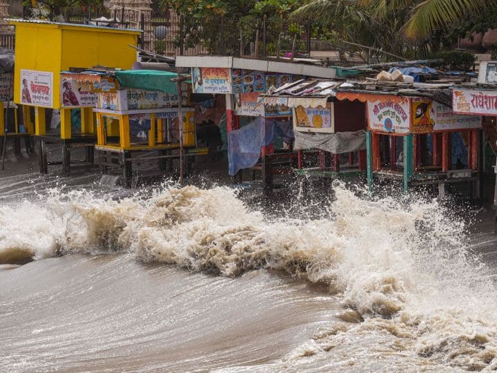 Cyclone Biparjoy Landfall: मौसम विज्ञान विभाग के डीजी मृत्युंजय मोहपात्रा ने गुरुवार (15 जून) को प्रेस कांफ्रेंस करके बिपरजॉय चक्रवात को लेकर ताजा अपडेट दी.