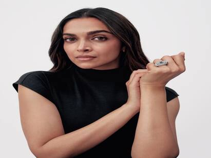 Actress Deepika Padukone bought 4 homes at Rs 119 crores ஷாருக்கான் வீட்டருகே புதிதாக 4 வீடுகளை வாங்கியுள்ள தீபிகா படுகோன்.... வீட்டின் மதிப்பு இத்தனை கோடிகளா?