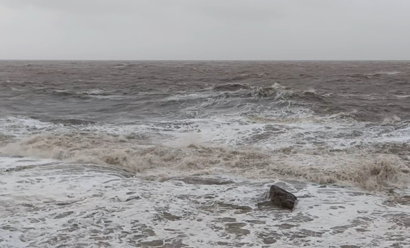 Cyclone Biparjoy : અમરેલીના જાફરાબાદના દરિયામાં ઉછળ્યા ઉંચા મોજા, 29 ગામોને કરાયા એલર્ટ