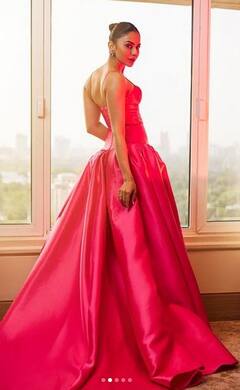 Rakul Preet Singh: ਰਕੁਲ ਪ੍ਰੀਤ ਨੇ ਡੀਪਨੇਕ ਡਰੈੱਸ 'ਚ ਫਲਾਂਟ ਕੀਤੀ ਕਲੀਵੇਜ, ਕਿਲਰ ਸਟਾਈਲ ਨੇ ਉਡਾਏ ਪ੍ਰਸ਼ੰਸਕਾਂ ਦੇ ਹੋਸ਼