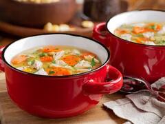 Chicken soup recipe: காரசாரமான சிக்கன் சூப் வீட்டிலேயே செய்யலாம்..இதோ ரெசிபி!