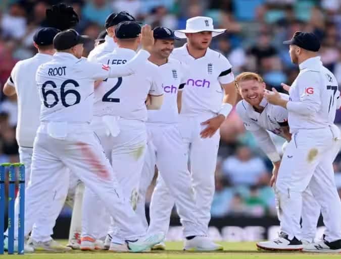 Ashes Test:  England Reveal Playing XI For First Test Against Australia Ashes Test: ઓસ્ટ્રેલિયા સામેની પ્રથમ ટેસ્ટ માટે ઇગ્લેન્ડે પ્લેઇંગ ઇલેવન જાહેર કરી, નિવૃતિ  પાછી ખેંચનારા આ ખેલાડીને મળ્યું સ્થાન