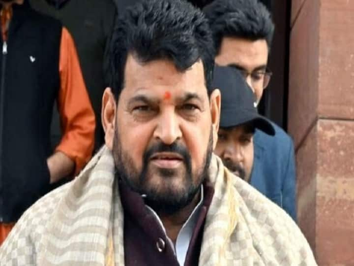 Delhi police 1000 Page Chargesheet Against wrestling federation chief and BJP MP Brij Bhushan Sharan Singh Wrestlers case: இந்திய மல்யுத்த கூட்டமைப்பின் தலைவருக்கு எதிராக 1,000 பக்கம் குற்றப்பத்திரிகை தாக்கல்... திடுக்கிடும் 25 சாட்சியங்களின் வாக்குமூலம்..!