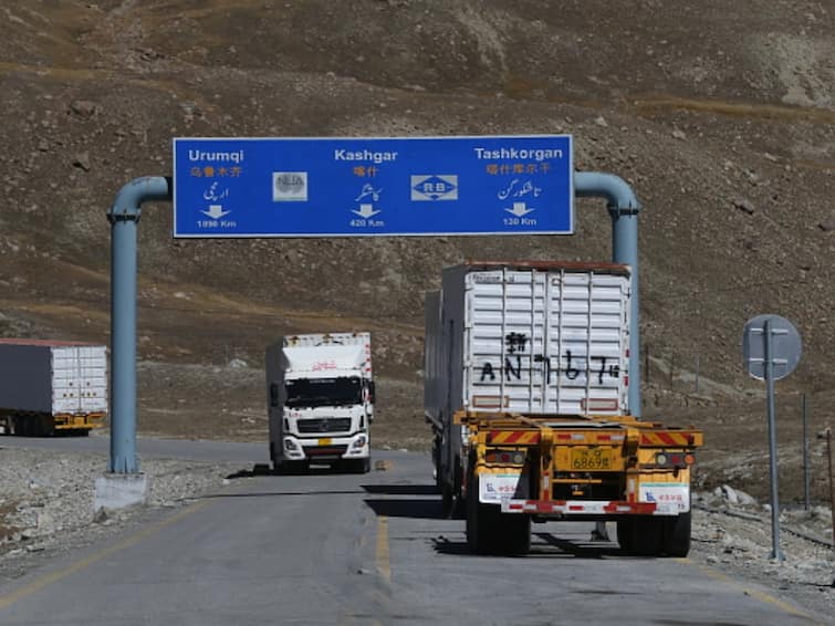 Neighbourhood Watch Opinion China-Pakistan Economic Corridor Human Security Threat Gilgit Baltistan South Asia Neighbourhood Watch: How China-Pakistan Economic Corridor Is Undermining Human Security In Gilgit-Baltistan