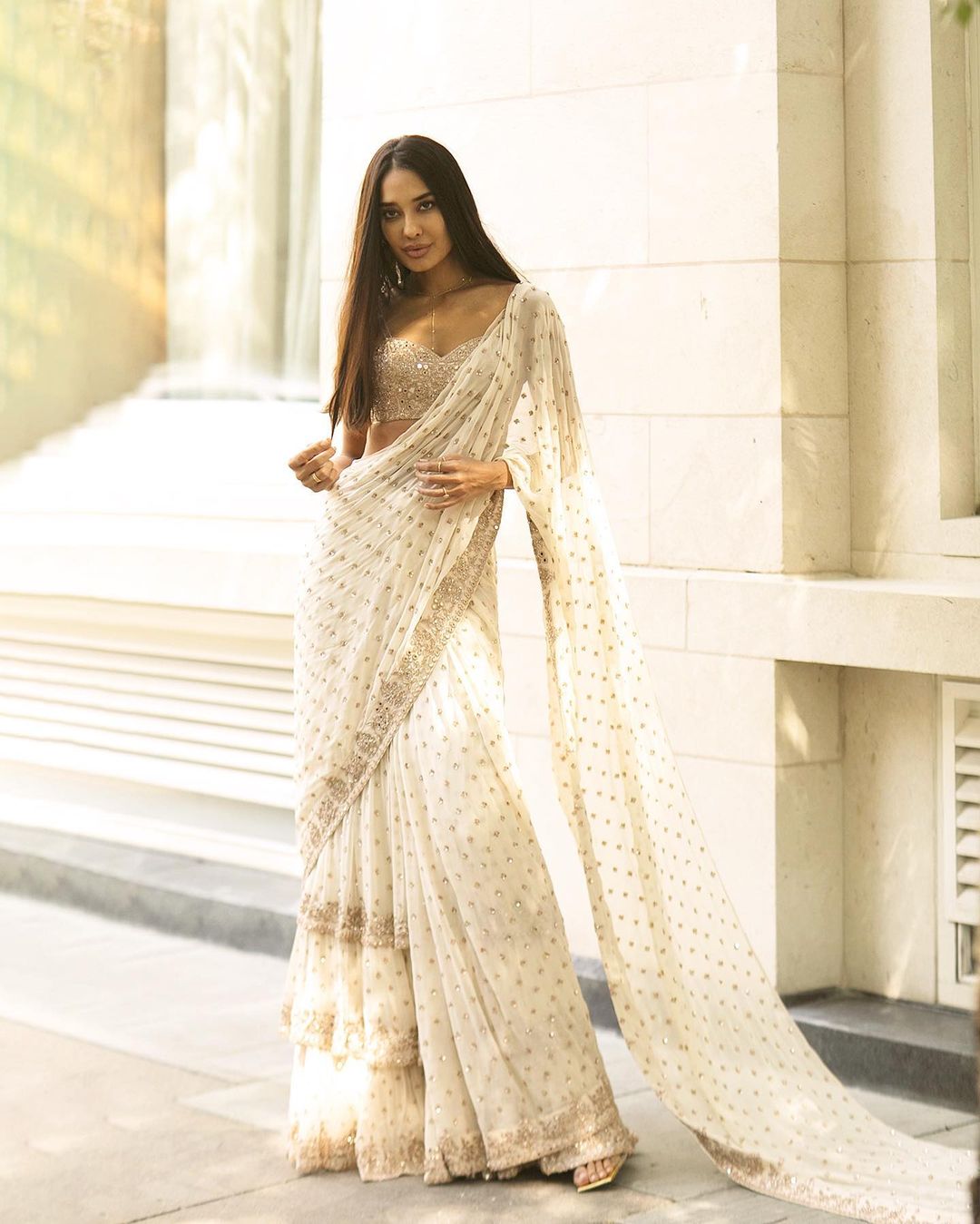 Mouni Roy Poses Gracefully In A Pastel Saree. Take A Look