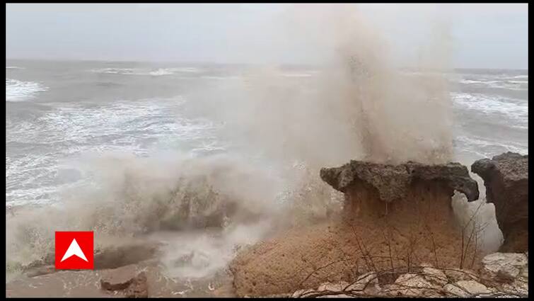 Cyclone Biparjoy will make landfall on the coast of Gujarat in a few minutes live update Biparjoy Cyclone landfall Live:  વાવાઝોડાની આંખ ગુજરાતમાં પ્રવેશી, કચ્છના લોકો માટે આજની રાત મહત્ત્વની