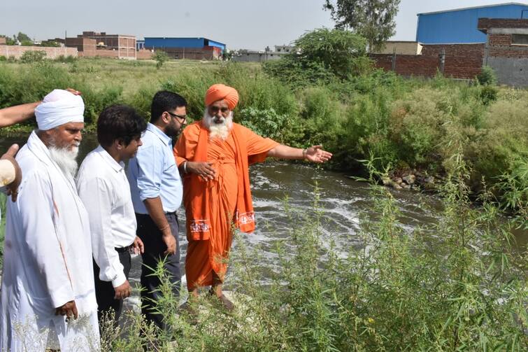 Inspection of the functioning of 6 sewage treatment plants running in Jalandhar by Seechewal Jalandhar News : ਚੋਣ ਜਿੱਤਣ ਤੋਂ ਬਾਅਦ ਹੁਣ ਜਲੰਧਰ ਲਈ ਵੱਡੇ ਐਲਾਨ, 6 ਸੀਵਰੇਜ ਟ੍ਰੀਟਮੈਂਟ ਪਲਾਂਟ 'ਤੇ ਕੰਮ ਜਾਰੀ, ਮੌਕੇ 'ਤੇ ਪਹੁੰਚੇ ਸੀਚੇਵਾਲ