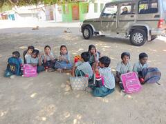 Dharmapuri: கக்கனால் தொடங்கப்பட்ட பள்ளியில் குழந்தைகள் மரத்தடியில் அமர்ந்து படிக்கும் அவலம்