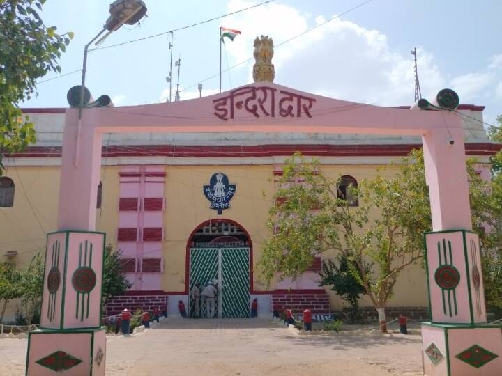 UP News: नैनी सेंट्रल जेल में बंद हैं क्षमता से दो गुना कैदी, CM योगी के निर्देश पर बदलाव की हुई शुरुआत Prayagraj New Jail Built on instruction of CM Yogi Adityanath due to Naini Central Jail Space ANN UP News: नैनी सेंट्रल जेल में बंद हैं क्षमता से दो गुना कैदी, CM योगी के निर्देश पर बदलाव की हुई शुरुआत
