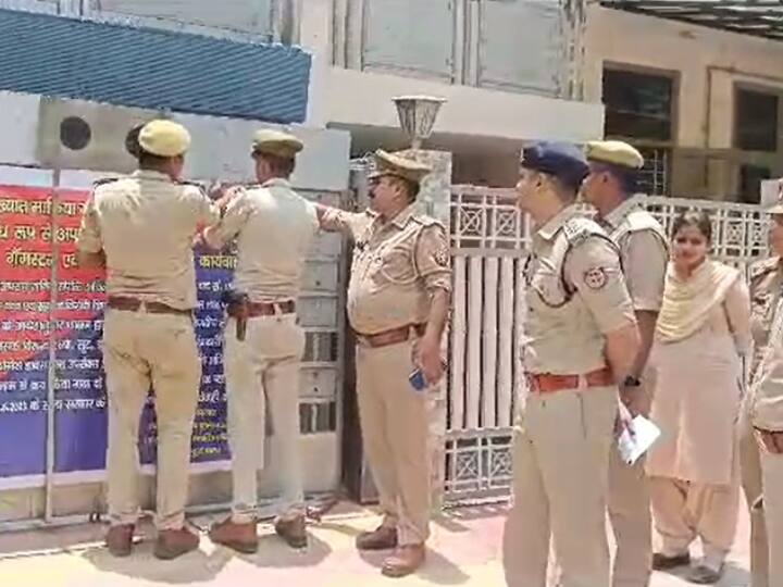 Greater Noida Police confiscated property worth 1.5 crore of Randeep Bhati gang member Harendra Dabra ann Greater Noida: ग्रेटर नोएडा में कुख्यात बदमाशों के खिलाफ पुलिस की बड़ी कार्रवाई, डेढ़ करोड़ की संपत्ति जब्त