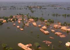 Floods in World: चक्रवात तो कहीं बाढ़, दुनिया में 'जल प्रलय' से कैसे जूझ रहे भारत-पाक, यूक्रेन तुर्किये जैसे देश, देखिए