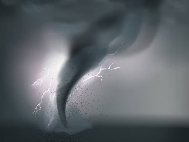 गुजरात में तबाही मचाने के बाद अब बिपरजॉय तूफान राजस्थान में एंट्री ले चुका है. इसमें भारी बारिश के साथ तेज रफ्तार से हवाएं चल रही हैं. ऐसे में एक रिसर्च का कहना है कि महिलाओं पर आधारित तूफान अधिक तबाही मचाते हैं.