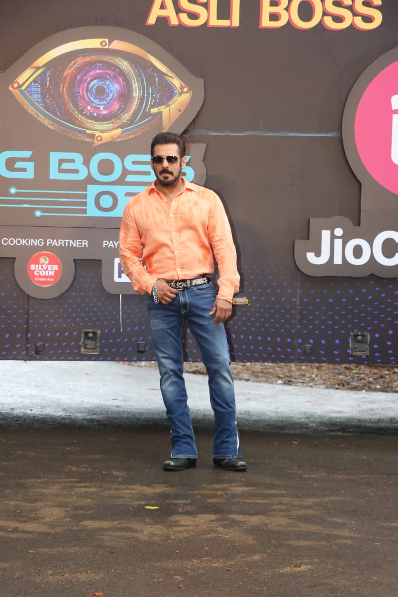 Salman Khan Dabangg Look At Big Boss OTT 2 Launch Event See Photos Here ...