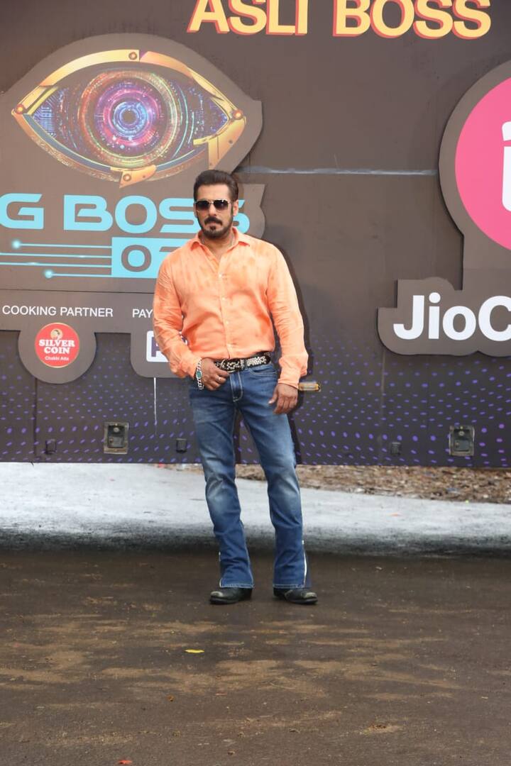 इस शो में आलिया सिद्दीकी, फलक नाज़, आकांक्षा पुरी, अंजलि अरोड़ा, अविनाश सचदेव, पलक पुरसवानी, जिया शंकर जैसे फेमस सितारे नजर आने वाले हैं.