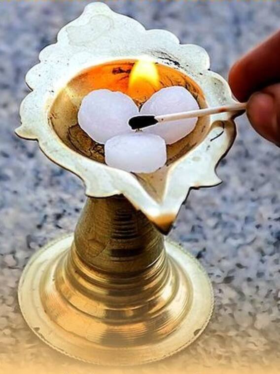 पूजा वाला कपूर है बड़े काम की चीज, जानें कैसे