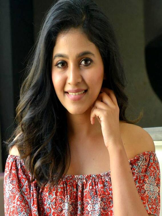 அசாத்திய திறமை இருந்தாலும் அலட்டி கொள்ளாத அஞ்சலியின் பிறந்தநாள் இன்று!