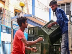 'बंगाल के अलावा कोई दूसरा राज्य नहीं है, जहां...', पंचायत चुनाव में झड़पों पर बोलीं ममता बनर्जी, राज्यपाल ने भी दिया बयान