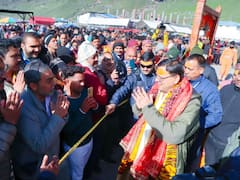 In Pics: केदारनाथ धाम पहुंचे सीएम पुष्कर सिंह धामी, बाबा की पूजा-अर्चना कर लिया विकास कार्यों का जायजा