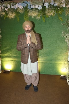 Karan Deol’s Sangeet Ceremony: Couple Pose For The Paps As Deol Brothers & Other Family Members Attend The Celebration - SEE PICS