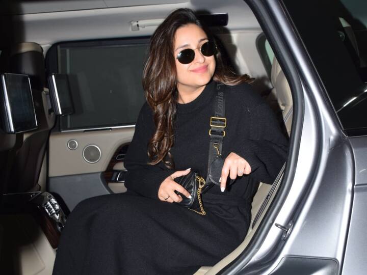 On Friday, Parineeti Chopra was seen arriving back in Mumbai from London.