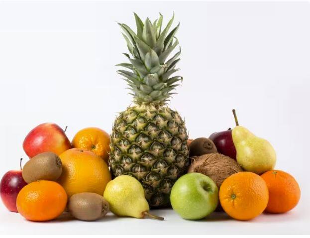 natural sugar alcohol in 4 fruits apple pineapple maize carrot Alcohol in Fruits: ਇਹ ਫਲ ਖਾਣ ਨਾਲ ਹੁੰਦਾ ਹੈ ਨਸ਼ਾ ! ਜਾਣੋ ਕਿਹੜੇ ਫਲਾਂ 'ਚ ਹੁੰਦੀ ਹੈ ਅਲਕੋਹਲ?