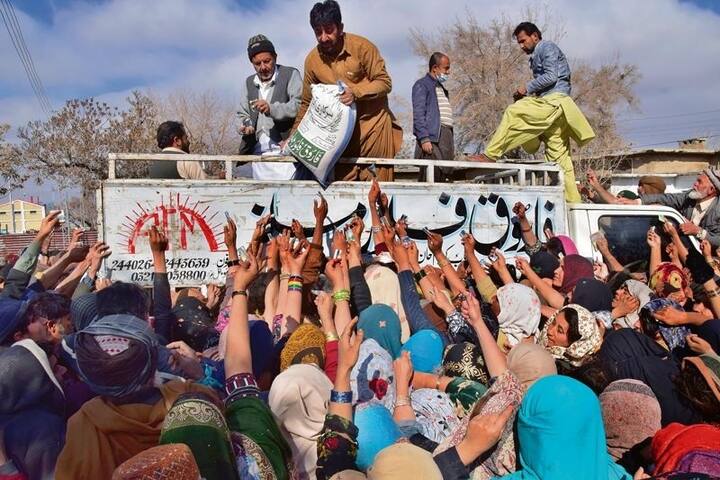 નાદારીની આરે ઉભેલા પાકિસ્તાનની સમસ્યાઓનો કોઈ અંત નથી. એક કટોકટીનો અંત આવે તે પહેલાં તેની સામે એક નવું સંકટ ઊભું થતું હોય છે.