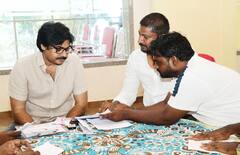 Pawan Kalyan: రైతులు, కార్మిక సంఘాల నేతలతో పవన్ కళ్యాణ్ భేటీ