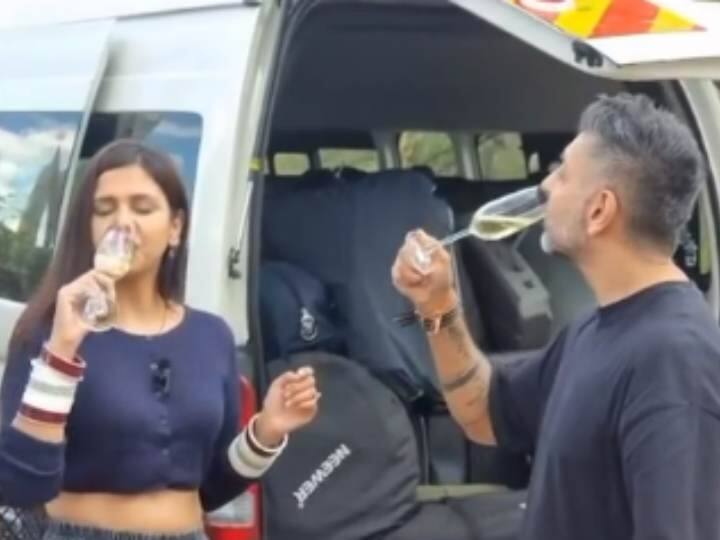 दलजीत ने अपने इस वेकेशन को हनीमून 2.0 नाम दिया है और अपने इंस्टाग्राम पर अपने हनीमून की ढेर सारी वीडियोज अपने फैंस के साथ शेयर की हैं.