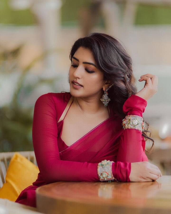 ఈషా రెబ్బా శారీ ఫోటోలు (Image Courtesy : yourseesha / Instagram)