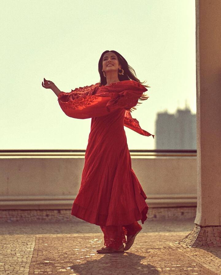 సోనాల్  చౌహాన్ (Image credit: Sonal Chauhan/Instagram)