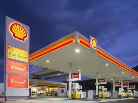 શેલ પાકિસ્તાનમાં પેટ્રોલ પંપના સૌથી મોટા નેટવર્કમાંથી એકનું સંચાલન કરે છે. આવી સ્થિતિમાં, શેલના બહાર નીકળવાના કારણે આ પેટ્રોલ પંપ બંધ થઈ શકે છે.