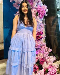 Meera jasmine: ‘அன்பே நீ அருகே வந்தால் என் உலகம் சுருங்கக் கண்டேன்..’ நடிகை மீரா ஜாஸ்மினின் க்யூட் க்ளிக்ஸ்!