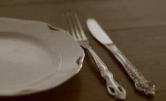 Silver Utensils: ঐশ্বর্য ও আভিজাত্যের প্রতীক নয় শুধু, রুপোর বাসনে খাওয়া উপকারী স্বাস্থ্যের জন্যও