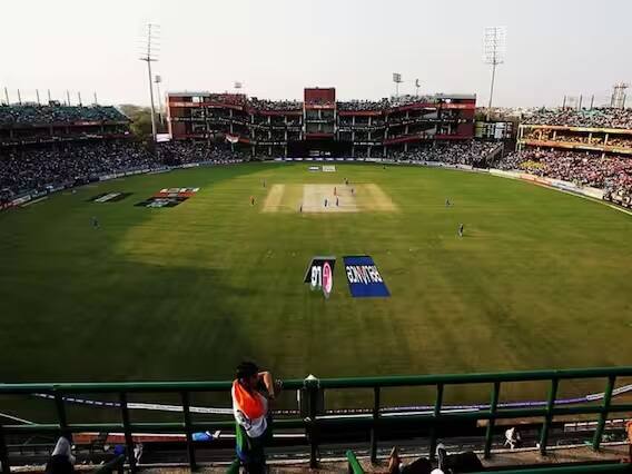 દિવંગત પૂર્વ કેન્દ્રીય મંત્રી અરુણ જેટલીની યાદમાં દિલ્હીના ફિરોઝશાહ કોટલા ક્રિકેટ સ્ટેડિયમનું નામ બદલવામાં આવ્યું. 12 સપ્ટેમ્બર 2019 ના રોજ, તેનું નામ બદલીને અરુણ જેટલી સ્ટેડિયમ કરવામાં આવ્યું. ભૂતપૂર્વ નાણામંત્રીનું 24 ઓગસ્ટ 2019ના રોજ અવસાન થયું હતું. DDCA એ સ્ટેડિયમનું નામ બદલી નાખ્યું હતું.