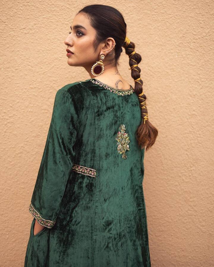 ఈ మలయాళీ బ్యూటీ నటించిన 'ఒరు అదార్ లవ్' బాక్సాఫీస్ దగ్గర పెద్దగా ఆకట్టుకోలేకపోవడంతో భారీ అవకాశాలు సొంతం చేసుకోలేకపోయింది