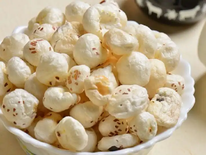 In Pics: 'मिथिला मखाना' के नाम से मिला GI टैग, बेहतर जॉब छोड़कर इस कारोबार से जुड़ रहे ग्रामीण युवा, देखें तस्वीरें