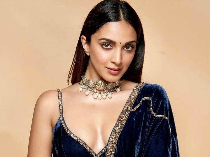 'War 2' में नजर आएंगी कियारा आडवाणी, ऋतिक रोशन और जूनियर NTR के साथ शेयर करेंगी स्क्रीन Kiara Advani Joined War 2 Cast will share screen with Junior NTR and Hrithik Roshan 'War 2' में नजर आएंगी कियारा आडवाणी, ऋतिक रोशन और जूनियर NTR के साथ शेयर करेंगी स्क्रीन