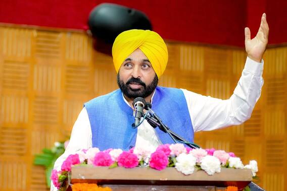 Punjab News: ਪੰਜਾਬ ਸਰਕਾਰ ਨੇ 29,684 ਸਰਕਾਰੀ ਨੌਕਰੀਆਂ ਦਿੱਤੀਆਂ ਤੇ ਹੋਰ ਭਰਤੀਆਂ ਜਾਰੀ Punjab News: ਪੰਜਾਬ ਸਰਕਾਰ ਨੇ 29,684 ਸਰਕਾਰੀ ਨੌਕਰੀਆਂ ਦਿੱਤੀਆਂ ਤੇ ਹੋਰ ਭਰਤੀਆਂ ਜਾਰੀ