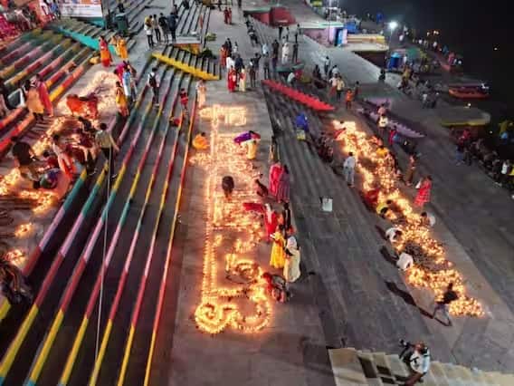 7 ફેબ્રુઆરી 2022 ના રોજ, મધ્ય પ્રદેશના હોશંગાબાદ જિલ્લાનું નામ બદલીને નર્મદાપુરમ કરવામાં આવ્યું. તો તેમાં જ આવતા બાબાઈનું નામ બદલીને માખણ નગર કરવામાં આવ્યું હતું. માખણ નગરનું નામ મહાન કવિ માખણ લાલ ચતુર્વેદીના નામ પરથી રાખવામાં આવ્યું હતું.