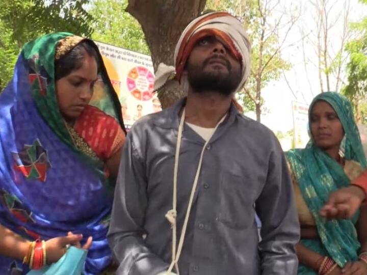 Mahoba: The bullies thrashed for asking for loaned money, the police took action against the victim