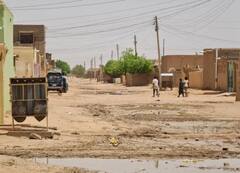 सूडान की राजधानी खार्तूम में एयर स्ट्राइक, पांच बच्चों सहित 17 की मौत