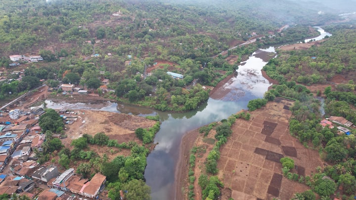 Maharshtra Rivers : गेल्या वर्षी पासूनच या पाचही प्रमुख नद्यांमधील गाळ उपसा, नद्यांची रुंदी,खोली आणि नद्यांतील प्रवाहातील येणारे अडथळे दूर केल्याने या पाचही नद्या या पावसाळ्यात मोकळा श्वास घेऊन वाहणार