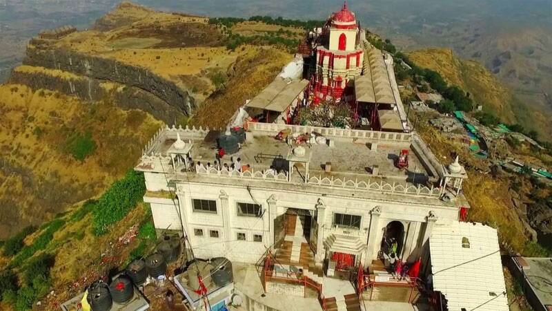 All these temples of the state have reopened for devotees from today, rope services will remain closed Gujarat Temple open: પાવાગઢ સહિત આ મંદિરો 2 દિવસ બાદ આજે ભક્તો માટે ફરી ખૂલ્યા, જાણો રોપે સર્વિસ કયારે થશે શરૂ