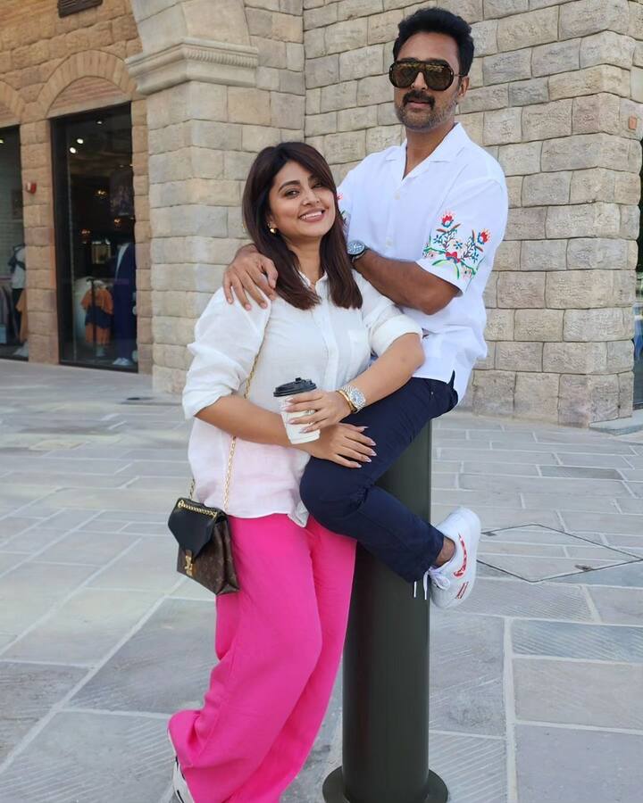 ప్రసన్న తమిళంలో హీరోగా చేశారు.