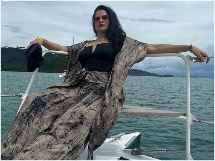 Sona Mohapatra Birthday: क्या सोनू और क्या सलमान, सोना ने बिगाड़ा सबका नाम, जानें सिंगर से जुड़े सारे विवाद