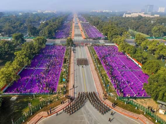 8 સપ્ટેમ્બર 2022 ના રોજ, દિલ્હીના રાજપથનું નામ બદલીને કર્તવ્ય પથ રાખવામાં આવ્યું. જેનું ઉદ્ઘાટન વડાપ્રધાન નરેન્દ્ર મોદીએ કર્યું હતું. તે રાયસીના હિલ પરના રાષ્ટ્રપતિ ભવનથી વિજય ચોક, ઈન્ડિયા ગેટ અને નેશનલ વોર મેમોરિયલ થઈને નેશનલ સ્ટેડિયમ સુધી જાય છે. દર વર્ષે ગણતંત્ર દિવસની પરેડ આ માર્ગ પરથી પસાર થાય છે. ભારતમાં બ્રિટિશ શાસન દરમિયાન તે કિંગ્સવે તરીકે જાણીતું હતું.