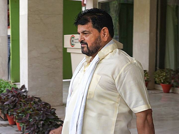 Wrestlers Protest: यौन उत्पीड़न, पीछा करना... फोटो-वीडियो समेत बृजभूषण सिंह के खिलाफ चार्जशीट में ये सबूत- रिपोर्ट