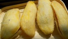 Mango Kernel Benefits: કેરી ખાધા બાદ ગોટલી ફેંકી દેવાની ન કરતાં ભૂલ, અનેક રોગમાં છે અકસીર ઇલાજ