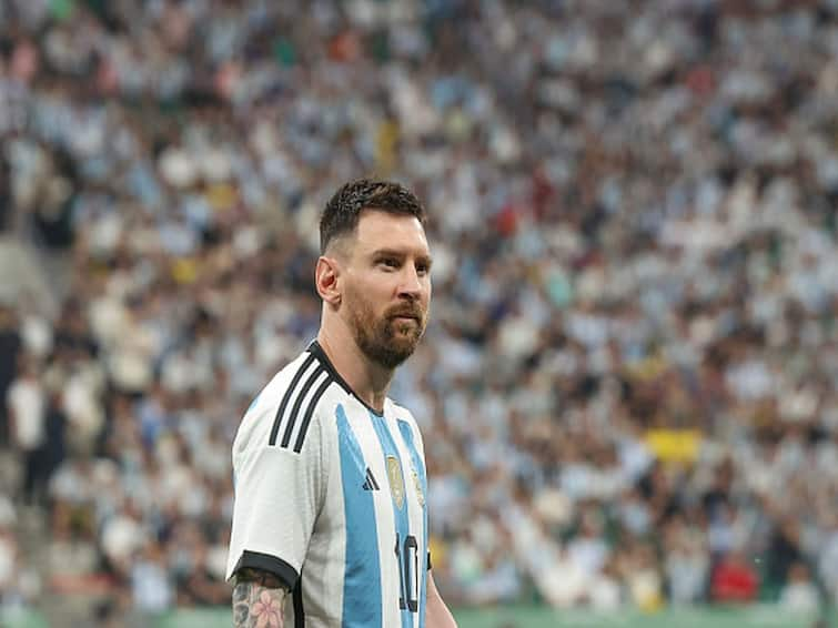 Lionel Messi officially joins Inter Miami with free transfer set to don jersey No. 10 again Messi Inter Miami: கால்பந்து ரசிகர்களே..! ரூ.492 கோடி சம்பளம், இண்டர் மியாமி அணியில் இணைந்தார் மெஸ்ஸி..